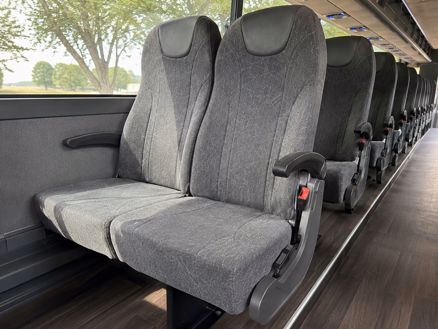 how the bus type you choose changes charter bus prices in frederick maryland